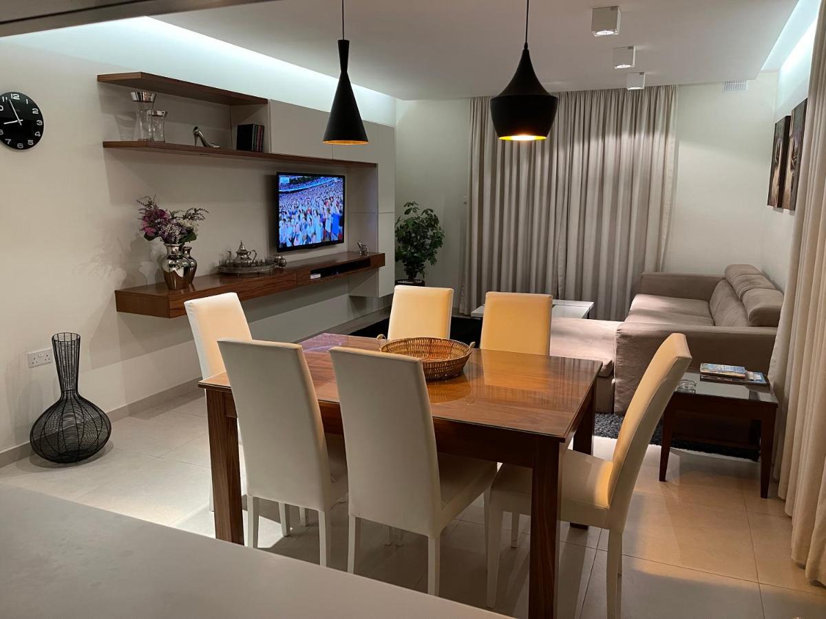 Deluxe Apartment With Pool In The Heart Of St Pauls Bay St. Paul's Bay Exterior photo