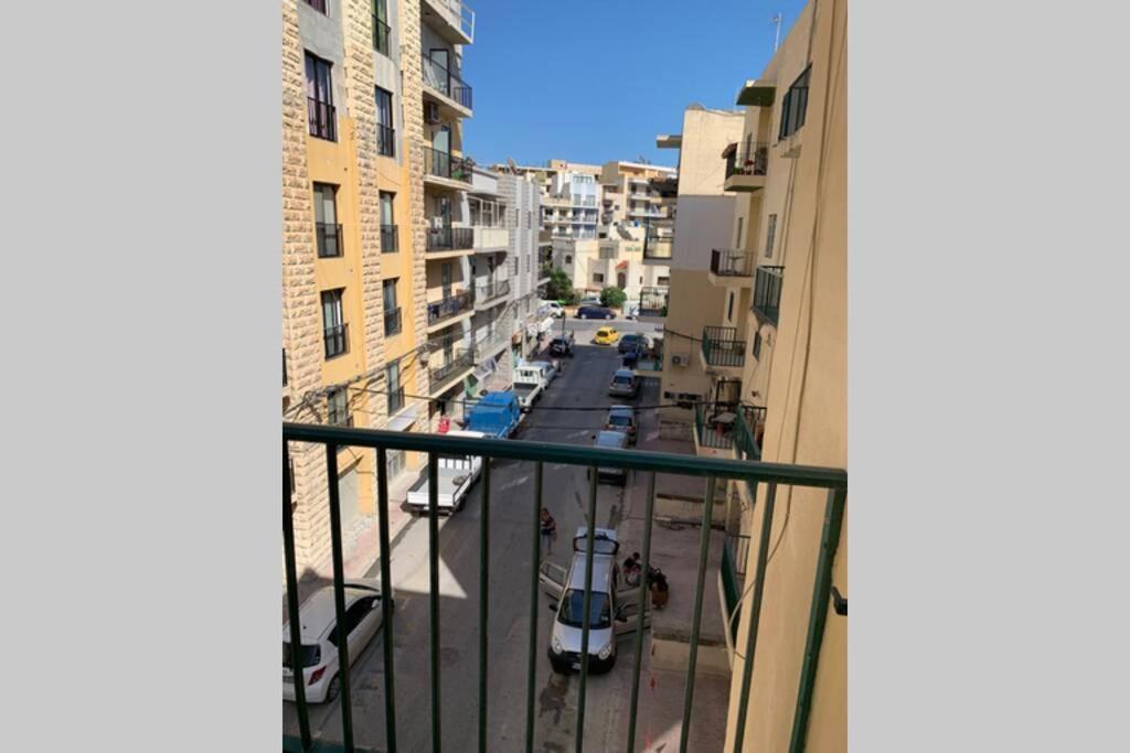 Deluxe Apartment With Pool In The Heart Of St Pauls Bay St. Paul's Bay Exterior photo